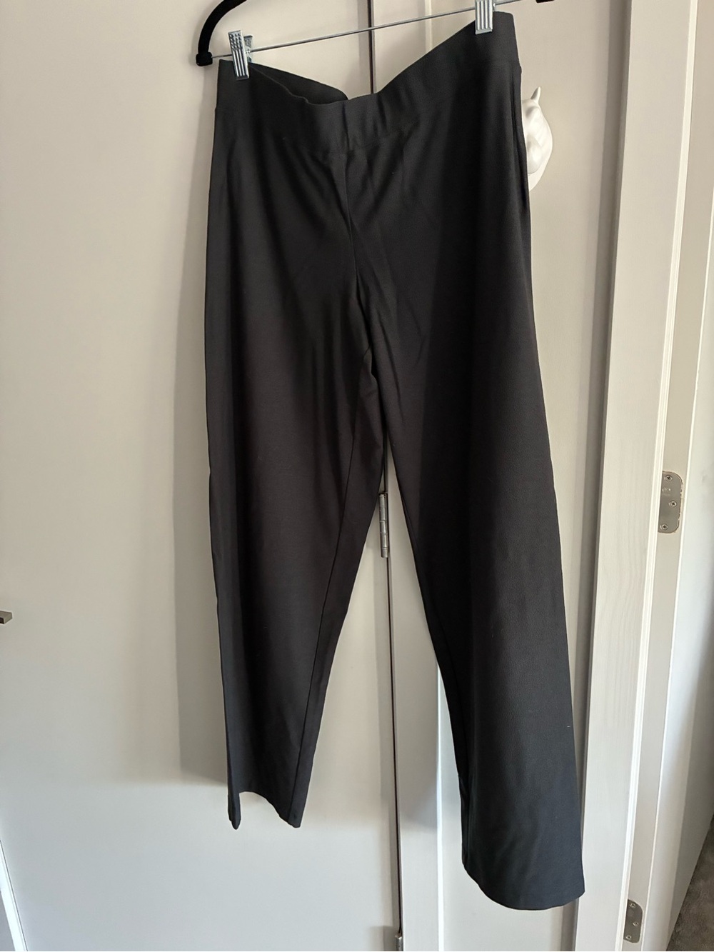 Eileen Fisher Classic pull on Trousers